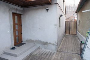 Casă modernă complet renovată, decomandată   Reșița, zona Muncitoresc - imagine 2