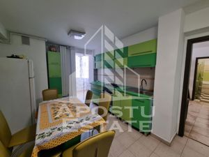 Apartament 2 camere, ultracentral, clima si centrala proprie - imagine 2