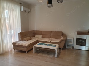 PROPRIETAR inchiriez apartament 3 camere ,cu terasa, gradina, magazie si doua locuri de parcare - imagine 5