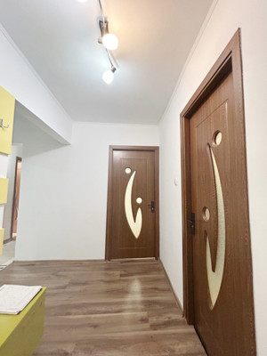 Apartament 3 camere, 70mp utili, pozitie excelenta, zona Soarelui - imagine 13