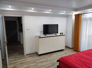 Inchiriez apartament cu 3 camere in Deva, zona Dorobanti, o baie, 2 balcoane, suprafata utila 75 mp, - imagine 11