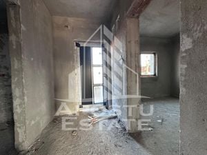 Duplex modern de vanzare, cu 5 camere, la asfalt in Mosnita Noua - imagine 7