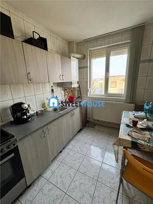 Apartament cu trei camere - imagine 3