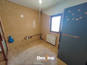 CUG - Apartament 4 camere DECOMANDAT 86,8 mp - imagine 8