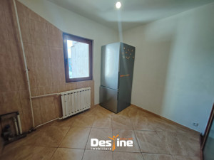 CUG - Apartament 4 camere DECOMANDAT 86,8 mp - imagine 9