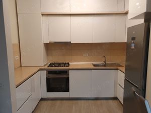 PROPRIETAR inchiriez apartament 3 camere ,cu terasa, gradina, magazie si doua locuri de parcare - imagine 10