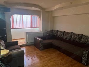 Apartament 3 camere zona Micalaca 300