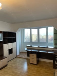 Apartament cu 2 camere, renovat si mobilat