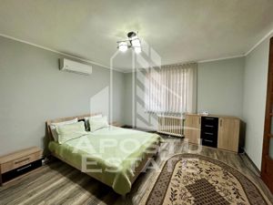 Apartament 2 camere, la vila, centrala proprie si clima, Lipovei