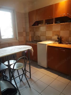 Apartament trei camere semidecomandat pe Milcov, langa Petrom, la etajul doi, mobilat si utilat 2 TV - imagine 14