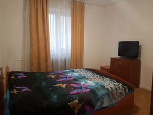 Apartament trei camere semidecomandat pe Milcov, langa Petrom, la etajul doi, mobilat si utilat 2 TV - imagine 10