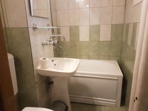 Apartament trei camere semidecomandat pe Milcov, langa Petrom, la etajul doi, mobilat si utilat 2 TV - imagine 15