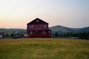 Vind teren in Păltiniș. plus construcția 