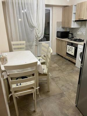 Apartament cu 2 camere Zona Apărătorii Patriei - imagine 2