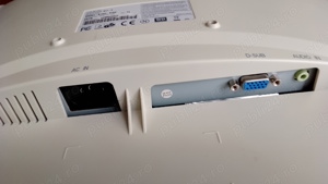 Monitor LCD color Fujitsu Siemens diagonala 45 cm - imagine 5