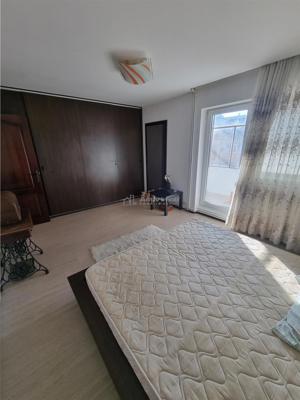 Apartament 3 cam renovat  et 3 4  zona F-uri - imagine 4