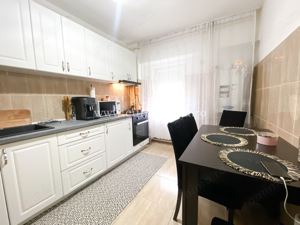 Apartament 2 camere, confort 1 de vânzare în Mangalia , zona: Sens  - imagine 2