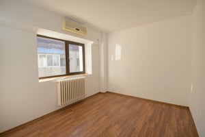 PROPRIETAR Apartament 4 camere ULTRACENTRAL la Bulevard vis-a-vis Liceul de Arta - imagine 2