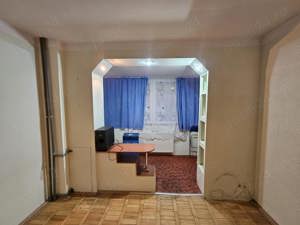 Apartament 3 camere, etaj intermediar, Piața Victoriei, comision 0% - imagine 3