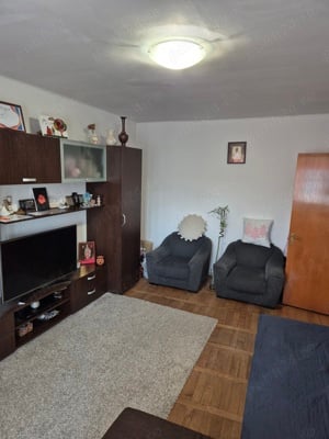 Vand apartament 3 camere zona Pantelimon - imagine 6