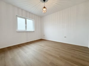 Duplex 4 camere, 84 mp utili, 305 mp suprafata teren , situat în Mosnita Noua - imagine 7