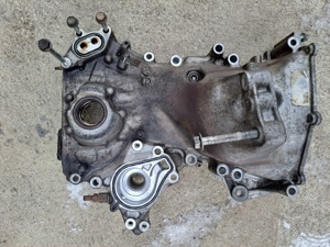 Capac culbutori capac distributie motor 1KR b52 1.0benzina Toyota Aygo Peugeot 107 Citroen C1 - imagine 2