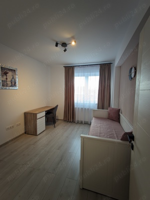 Apartament NOU 3 camere, Parter inalt,Tractorul la 3 min de Coresi. - imagine 9