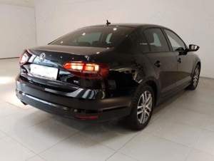 Volkswagen Jetta  - imagine 2