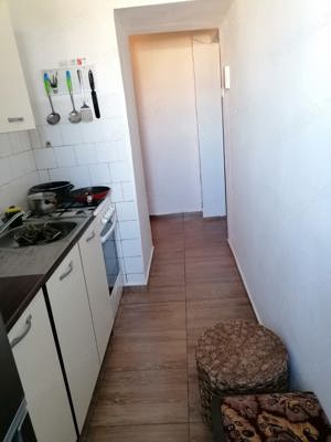 Vand apartament 2 camere - imagine 3