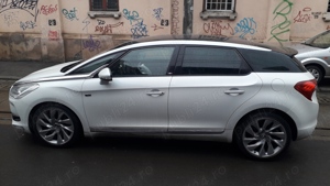 Citroen DS5 hybrid 4 4,auto de show room-reprezentanta Romania