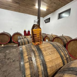 vin natural din struguri  - imagine 4