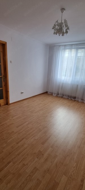 Apartament de vanzare - imagine 3