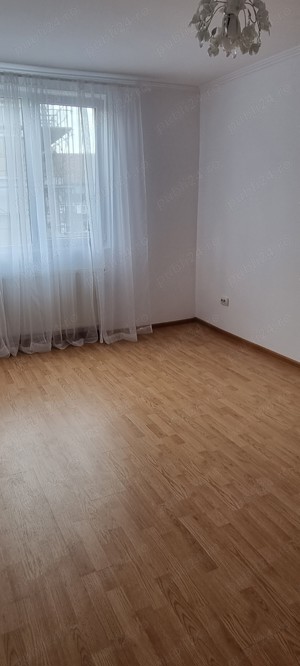 Apartament de vanzare - imagine 2