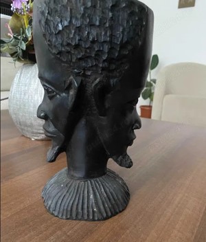 Arta africana din EBEN ( abanos).