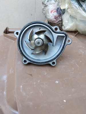 pompa Apa w169 - imagine 4