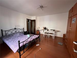 Apartament de vanzare cu 1 camera etaj 2 zona Steaua