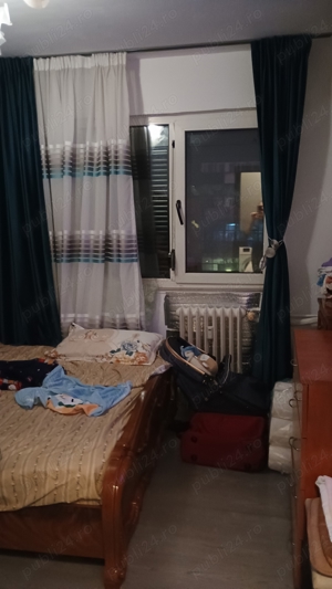 vând apartament cu trei camere decomandat etaj 3 zona intersecției morarilor cu Fundeni lângă parcul - imagine 3