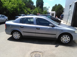 Doar ptr piese ( este Radiata) OPEL ASTRA G motor 1,7 din 2006 - imagine 5 Doar ptr piese ( este Radiata) OPEL ASTRA G motor 1,7 din 2006 - imagine 5