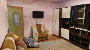 Inchiriez apartament cu 2 camere - imagine 2