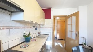 Apartament cu 3 camere, str. Bârcă, gata de mutat! - imagine 19