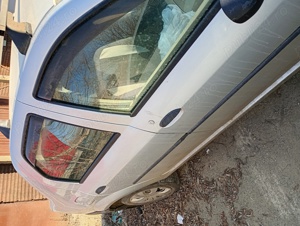 dezmembrez dacia logan 1.5dci 2008 - imagine 5