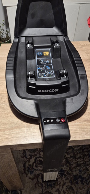 Scoica Maxi-Cosi + isofix Maxi-Cosi FamilyFix3  - imagine 2