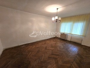 Reșița, apartament 4 camere, conf. 1, etaj 2, Govândari, zona Micro IV