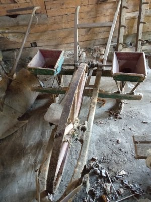 Unelte pentru lucrarea terenului - imagine 4