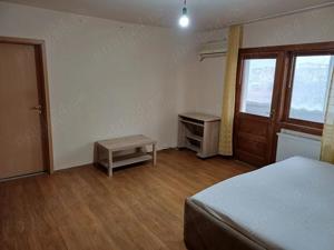 Vand apartament cu 2 camere,zona Girocului - imagine 3