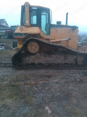Buldozer Caterpillar