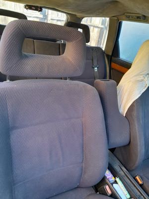 Vând audi 100 vehicul care poate fi transformat in vehicul de epoca - imagine 6