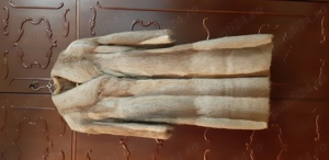 Haina lunga blana de nutrie