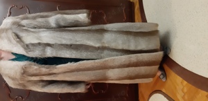 Haina lunga blana de nutrie - imagine 4