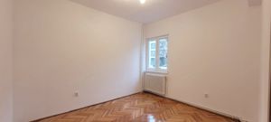 De vânzare apartament renovat cu 2 camere pe strada Horea - imagine 2